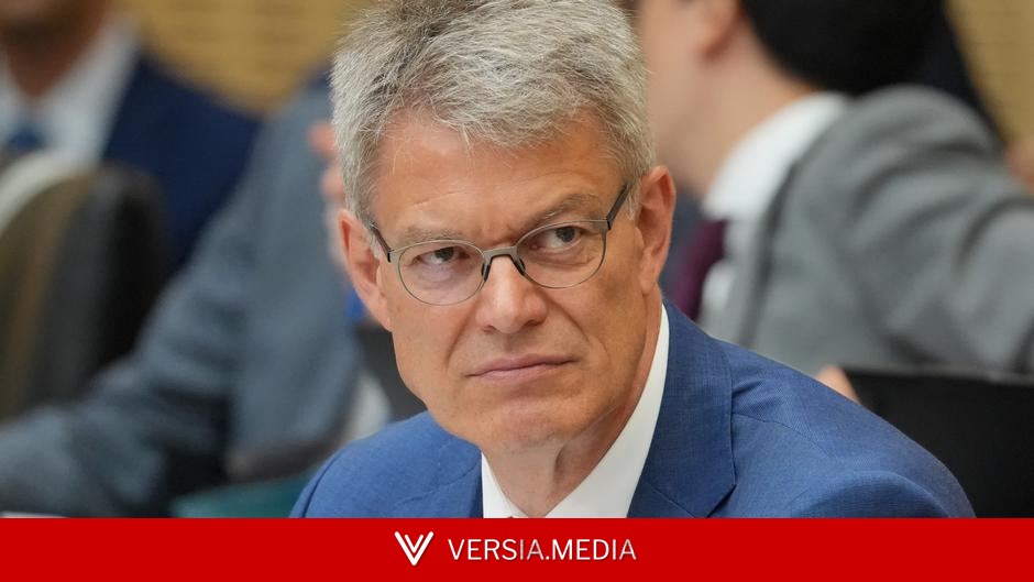 Патрик Шнидер объявил об отставке с поста главы Минтранса Германии