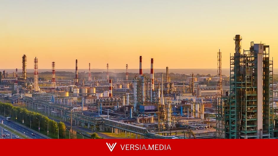 СМИ: Украина атаковала НПЗ