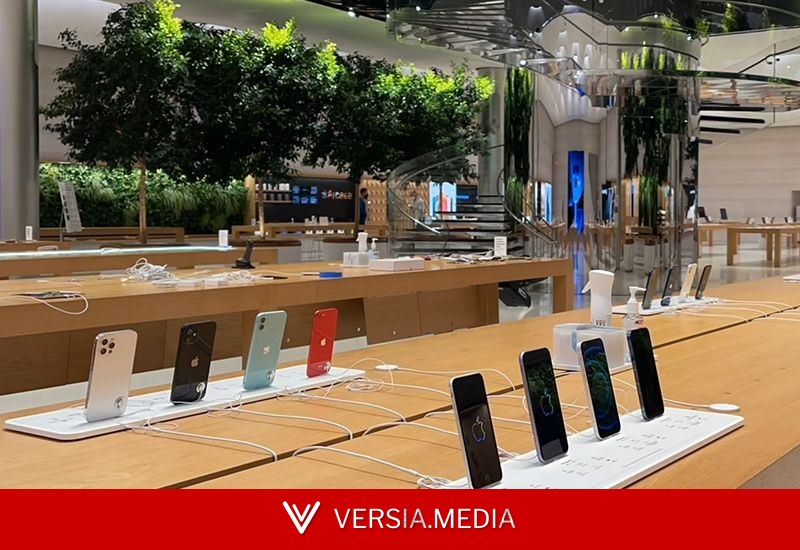 На падающем рынке смартфонов в прошлом квартале Apple и Samsung смогли нарастить свои доли